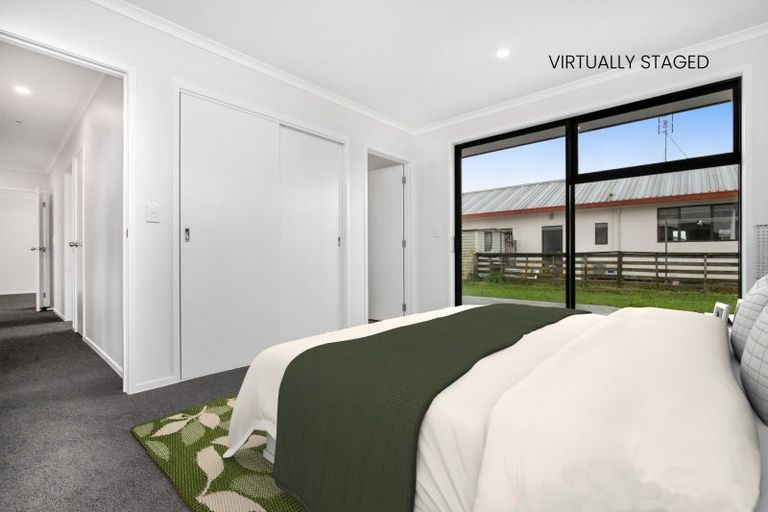 Photo of property in 17 Coolen Place, Tuakau, 2121