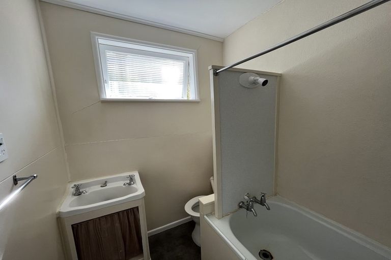 Photo of property in 1/17a Miro Street, Trentham, Upper Hutt, 5018