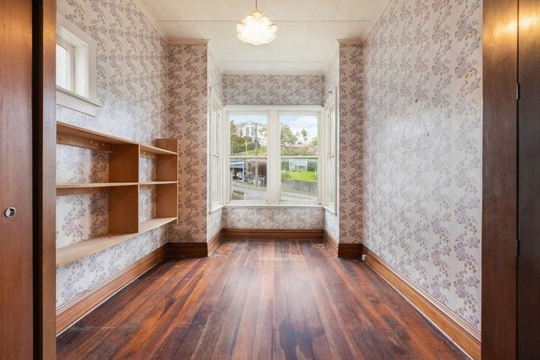 Photo of property in 26 Garfield Street, Brooklyn, Wellington, 6021