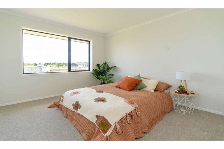 Photo of property in 11 The Lakes Drive, Kerikeri, 0230