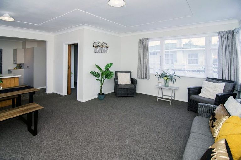 Photo of property in 107 Dixon Street, Masterton, 5810