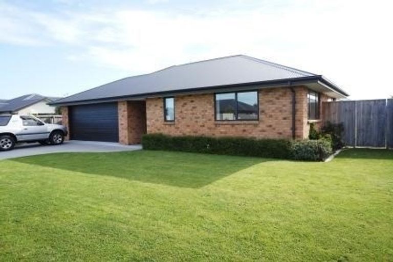 Photo of property in 21 Aspen Street, Rangiora, 7400