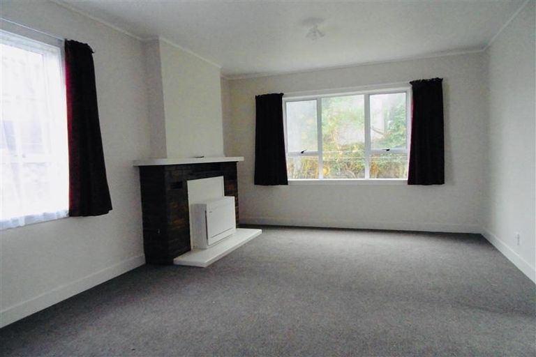 Photo of property in 27 Bulteel Street, New Plymouth, 4310