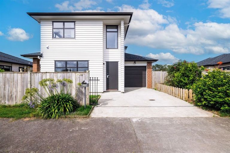 Photo of property in 21 Sapwood Crescent, Takanini, 2110