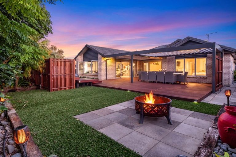 Photo of property in 72 Oriental Parade, Papamoa Beach, Papamoa, 3118