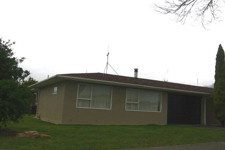 Photo of property in 1 Leslie Avenue, Cloverlea, Palmerston North, 4412