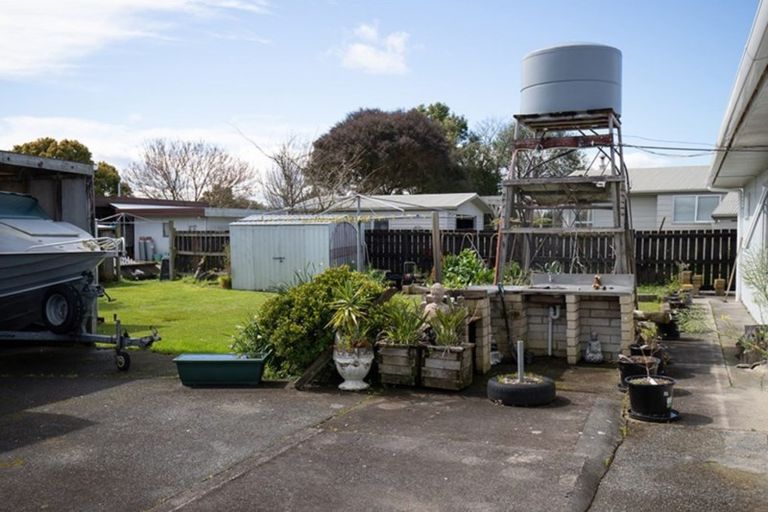 Photo of property in 4 Pinnock Place, Ngatea, 3503