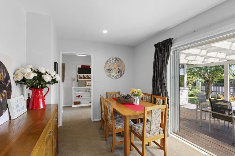 Photo of property in 2 Kahukura Road, Hei Hei, Christchurch, 8042