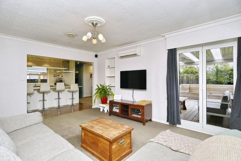 Photo of property in 57 Liverton Crescent, Bishopdale, Christchurch, 8053