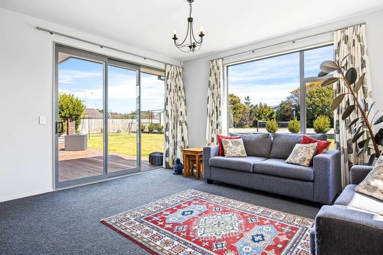 Photo of property in 54 Steadman Road, Broomfield, Christchurch, 8042