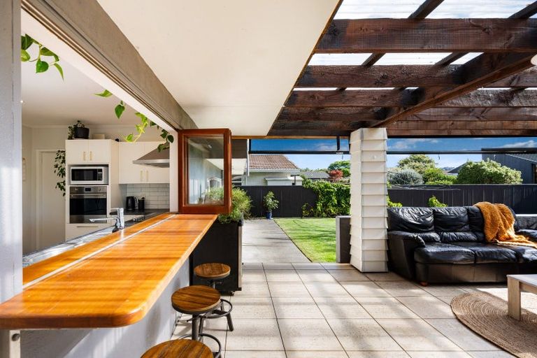 Photo of property in 125 Gloucester Street, Taradale, Napier, 4112