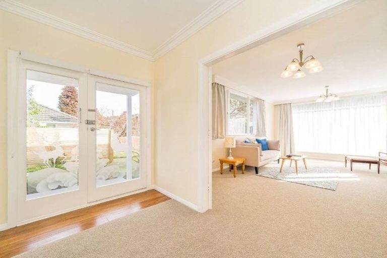Photo of property in 21 Rawhiti Street, Stokes Valley, Lower Hutt, 5019