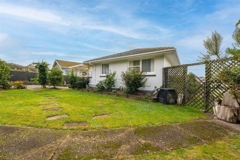 Photo of property in 1 Kent Street, Oamaru North, Oamaru, 9400