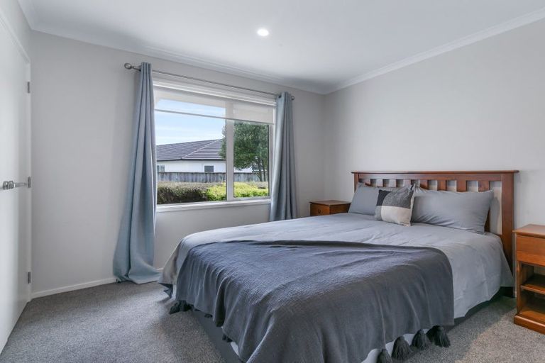 Photo of property in 15 Gladys Place, Levin, 5510