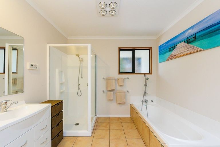 Photo of property in 80 Ngahere Park Road, Turitea, Palmerston North, 4472
