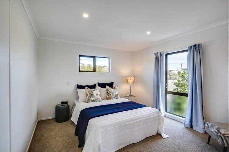 Photo of property in 15 Campbell Street, Havelock North, 4130