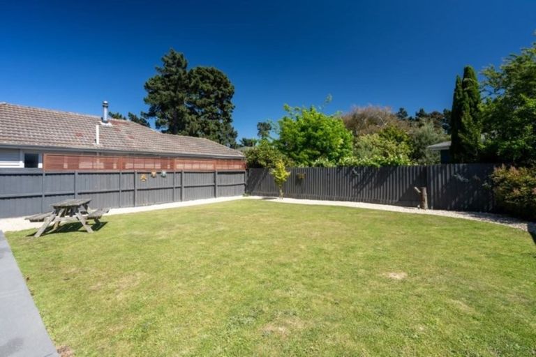 Photo of property in 2/13 Colac Street, Avondale, Christchurch, 8061