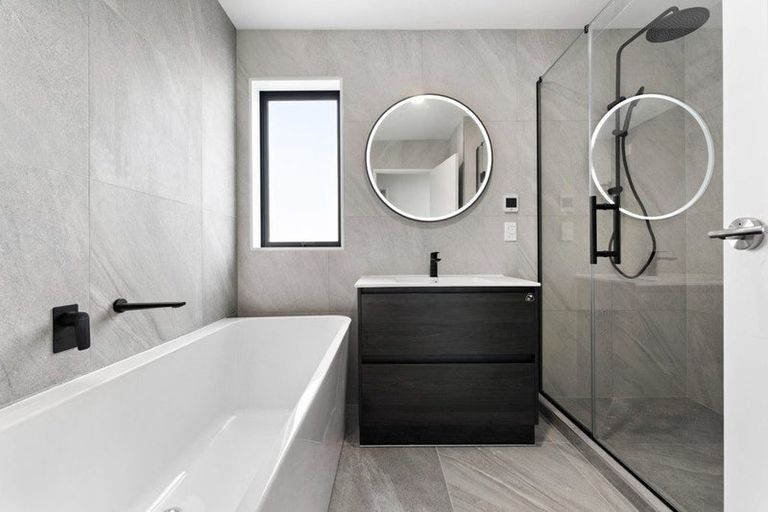 Photo of property in 27 Kotuitui Drive, Wainui, 0992