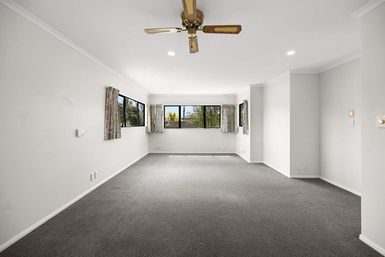 Photo of property in 17 Montrose Crescent, Huntington, Hamilton, 3210