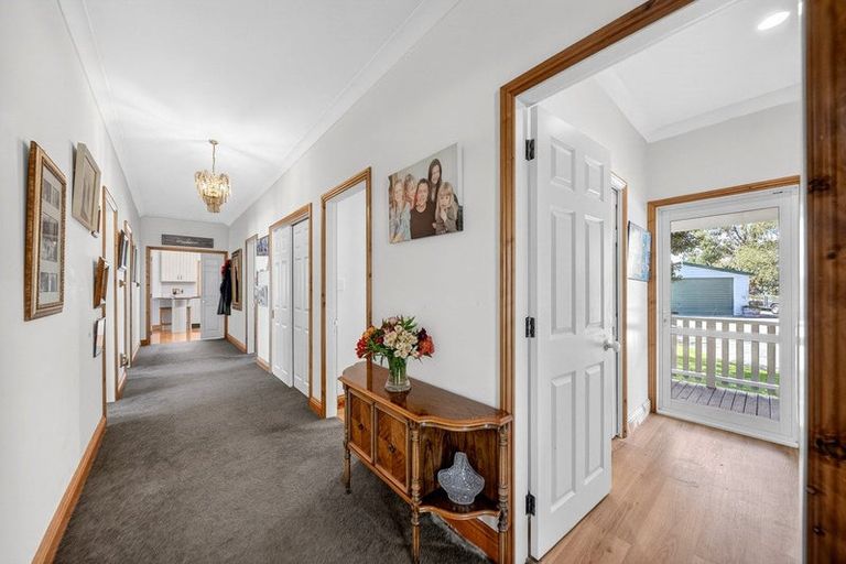 Photo of property in 41 Oxford Street, Martinborough, 5711