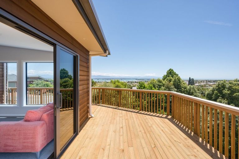 Photo of property in 17 Clairmont Heights, Stoke, Nelson, 7011