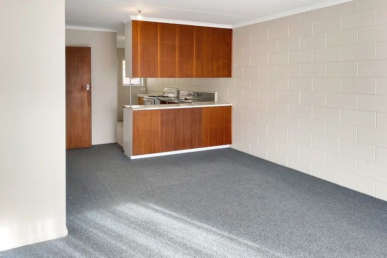 Photo of property in 5 Rolleston Street, Hokowhitu, Palmerston North, 4410