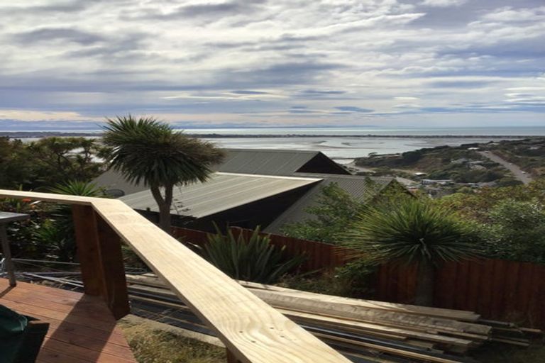 Photo of property in 17 Selleck Street, Mount Pleasant, Christchurch, 8081