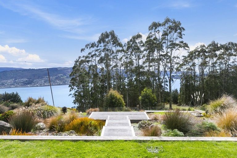 Photo of property in 593 Highcliff Road, Highcliff, Dunedin, 9077