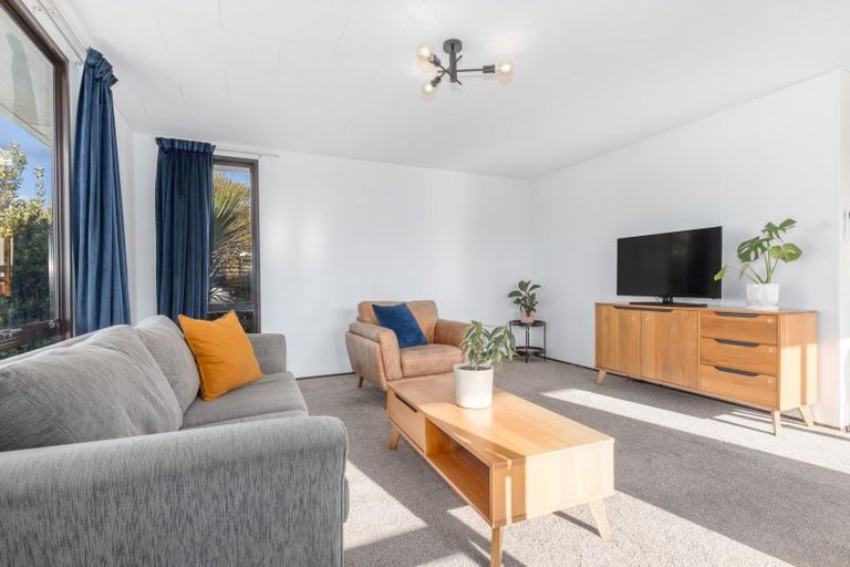 Photo of property in 10 Kivell Street, Ranui, Porirua, 5024