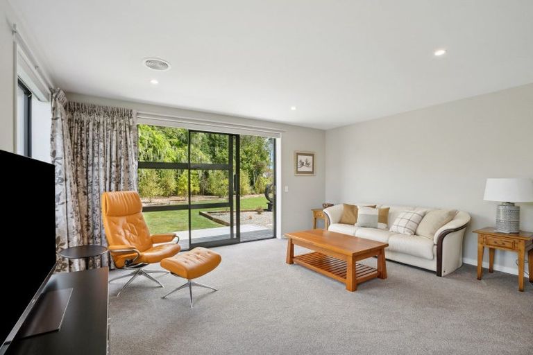 Photo of property in 5 Bressay Way, Waikanae, 5036