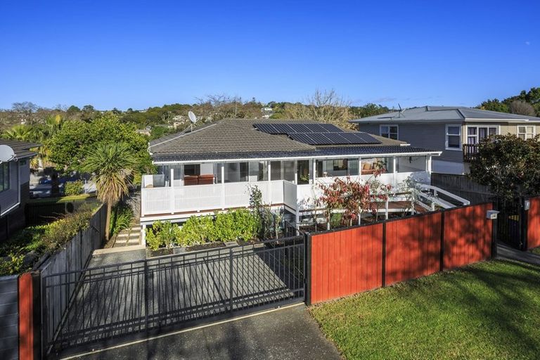 Photo of property in 48 Lynden Avenue, Hillcrest, Auckland, 0627