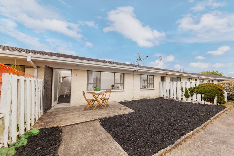 Photo of property in 2/31 Bowater Place, Manurewa, Auckland, 2102