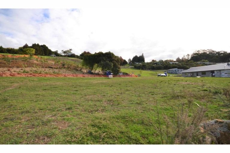 Photo of property in 11 Mandeno Drive, Kerikeri, 0230