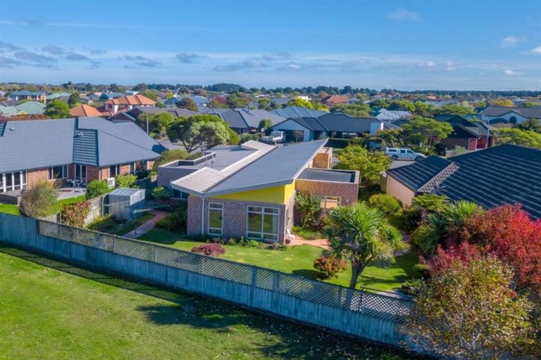 Photo of property in 53 Forest Drive, Parklands, Christchurch, 8083