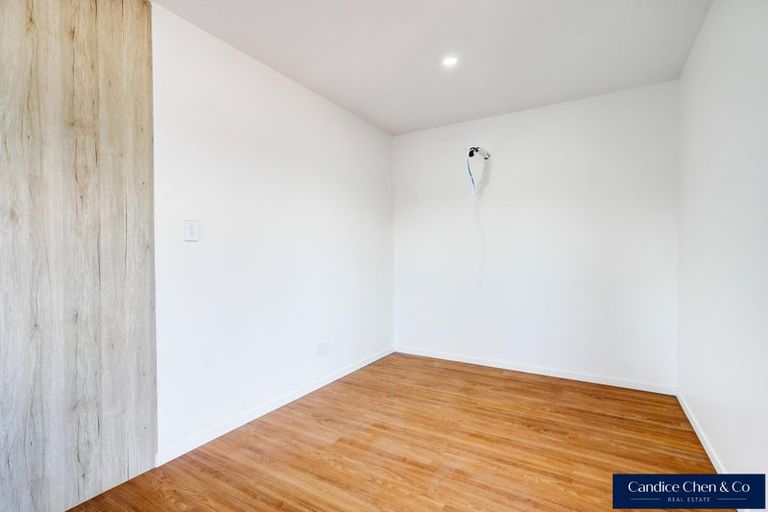 Photo of property in 74b Awaroa Road, Sunnyvale, Auckland, 0612