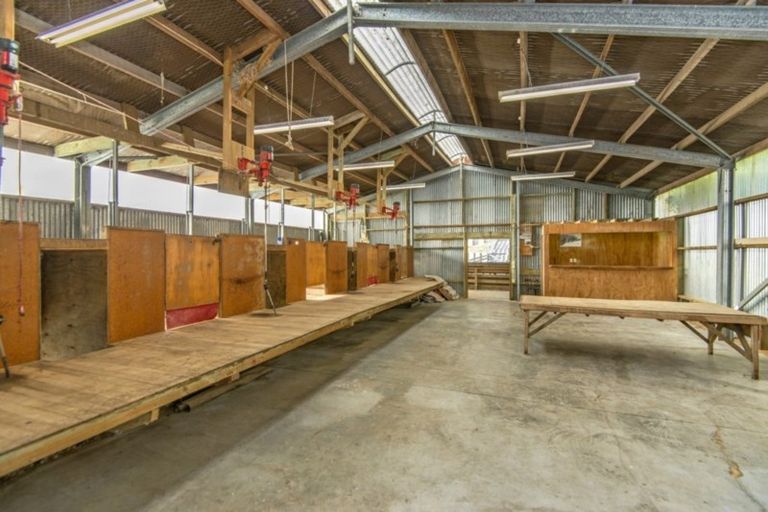 Photo of property in 91 Avoca Valley Road, Heathcote Valley, Christchurch, 8022