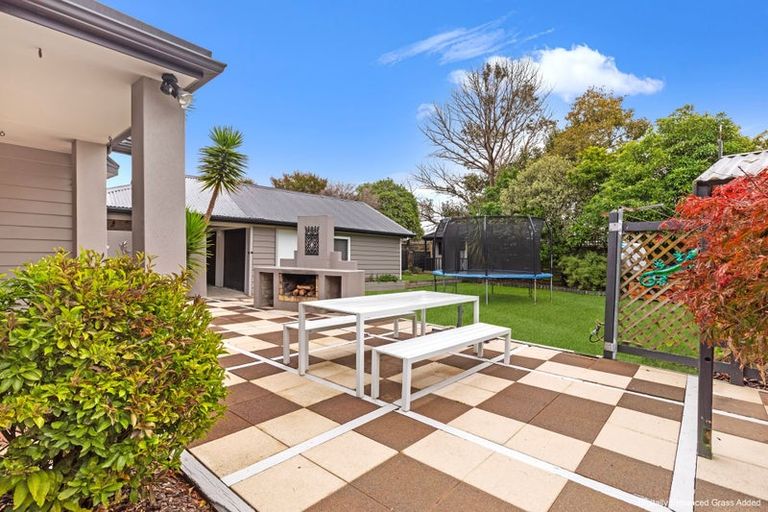 Photo of property in 52 John F Kennedy Drive, Milson, Palmerston North, 4414