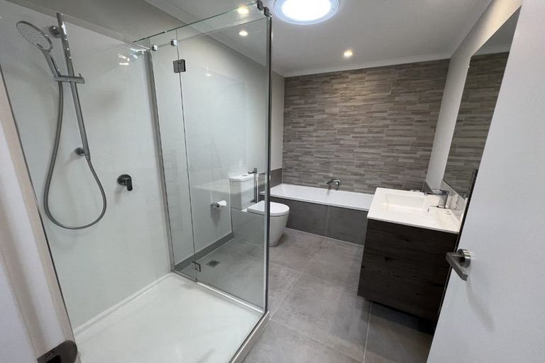 Photo of property in 37 Walter Merton Road, Hobsonville, Auckland, 0616