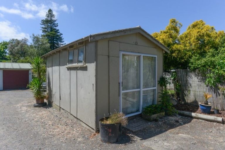 Photo of property in 21 Great North Road, Waipawa, 4210