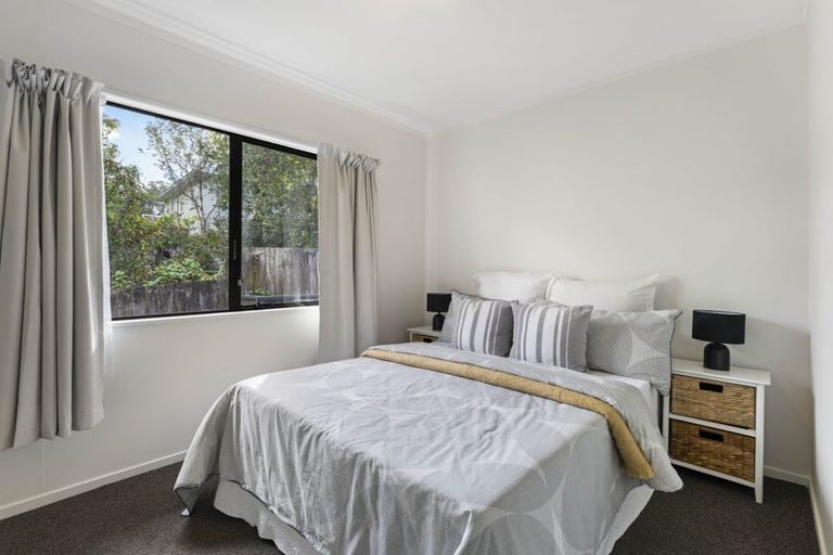 Photo of property in 1/729 Swanson Road, Swanson, Auckland, 0612