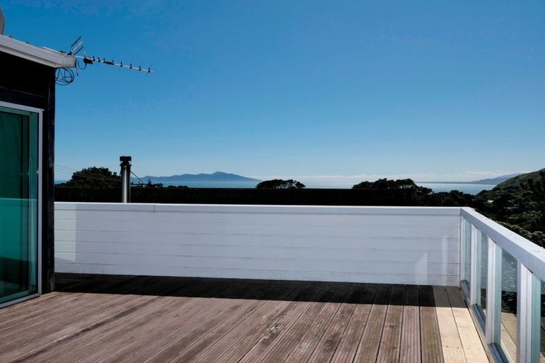 Photo of property in 90 Muri Road, Pukerua Bay, Porirua, 5026