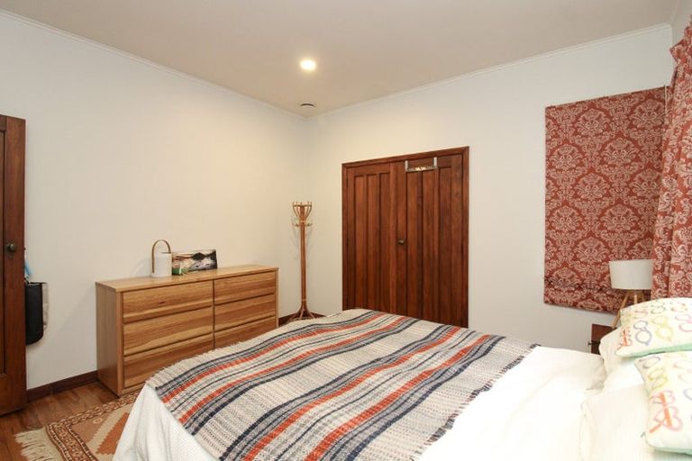 Photo of property in 118 Cashmere Avenue, Khandallah, Wellington, 6035