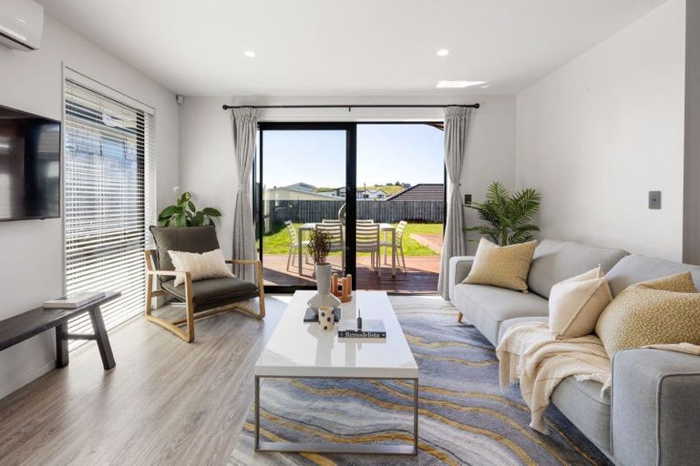 Photo of property in 4 Paiaka Place, Rototuna North, Hamilton, 3210