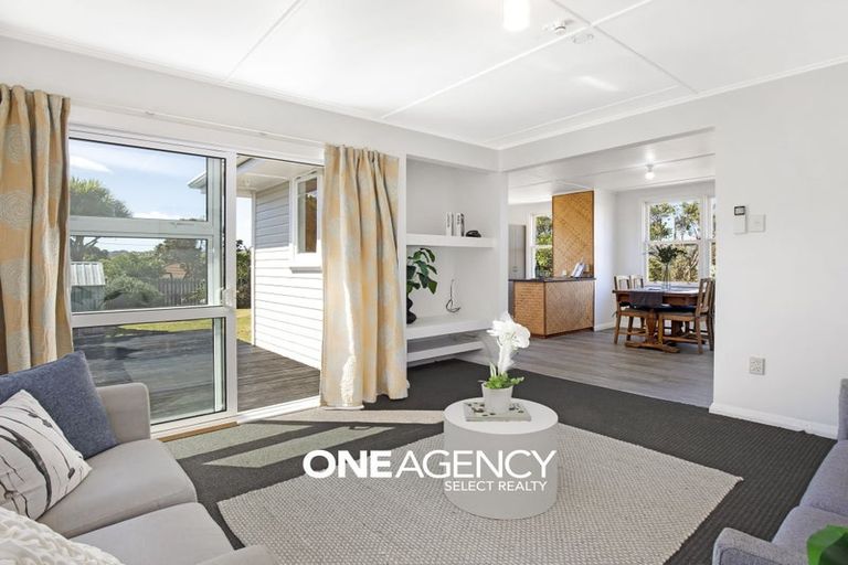 Photo of property in 95 Te Pene Avenue, Titahi Bay, Porirua, 5022