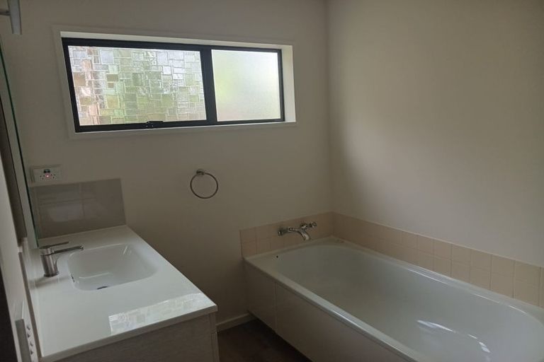 Photo of property in 2/14 Clementine Lane, Mount Pleasant, Christchurch, 8081