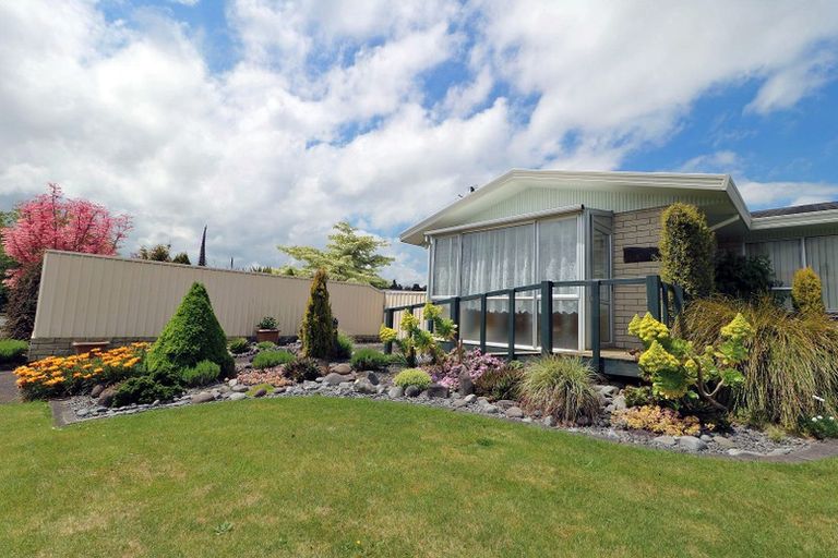 Photo of property in 26 Oberon Street, Stratford, 4332