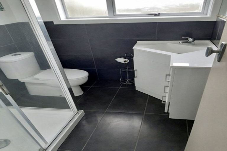 Photo of property in 90 Jamaica Drive, Grenada North, Wellington, 5028