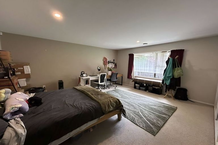 Photo of property in 18b Clyde Road, Upper Riccarton, Christchurch, 8041