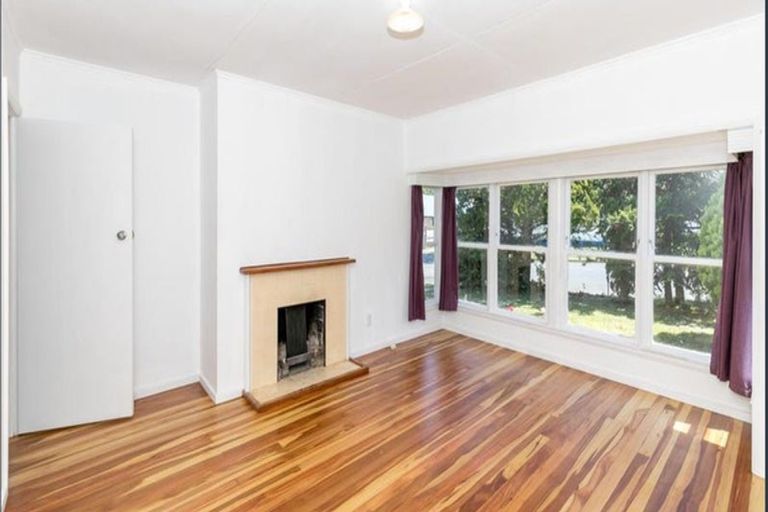 Photo of property in 102 Holland Road, Fairfield, Hamilton, 3214