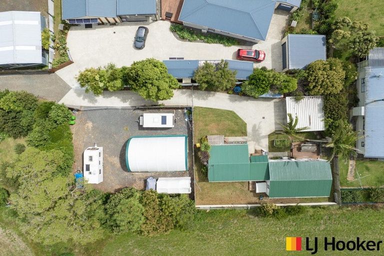 Photo of property in 11 Second Avenue, Glenbrook, Waiuku, 2681